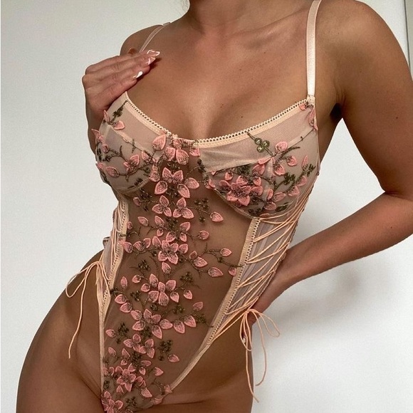 Balletcore French Cut Blush Lace Up Floral 3D Appliqué Mesh Lace Bodysuit Teddy - Picture 5 of 15